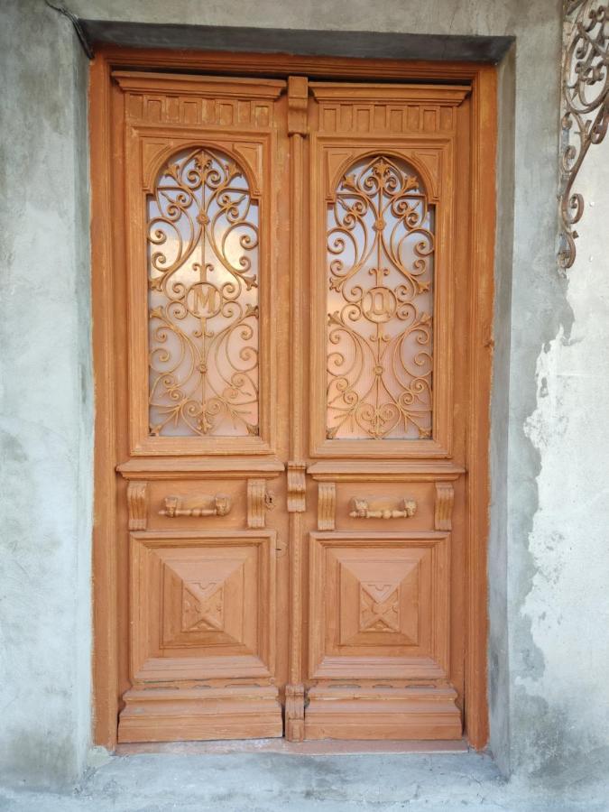 Vintage Door Tbilisi Lägenhet Exteriör bild